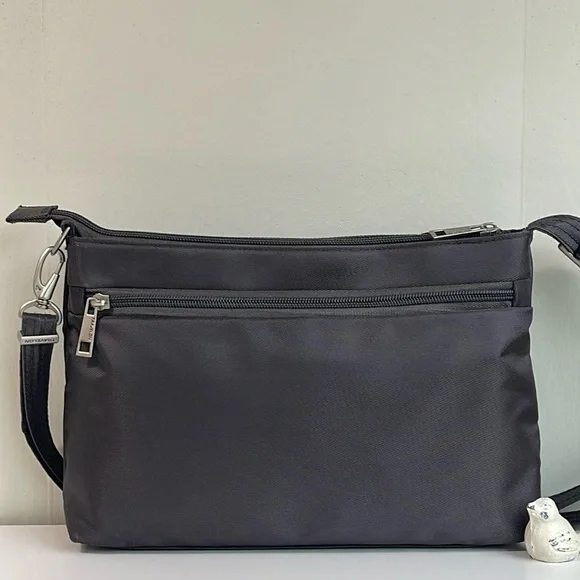 Travelon Anti-Theft Crossbody - Picture 3 of 16
